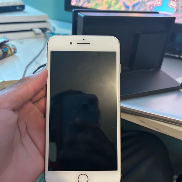 iPhone 9 plus - Picture 5 of 5